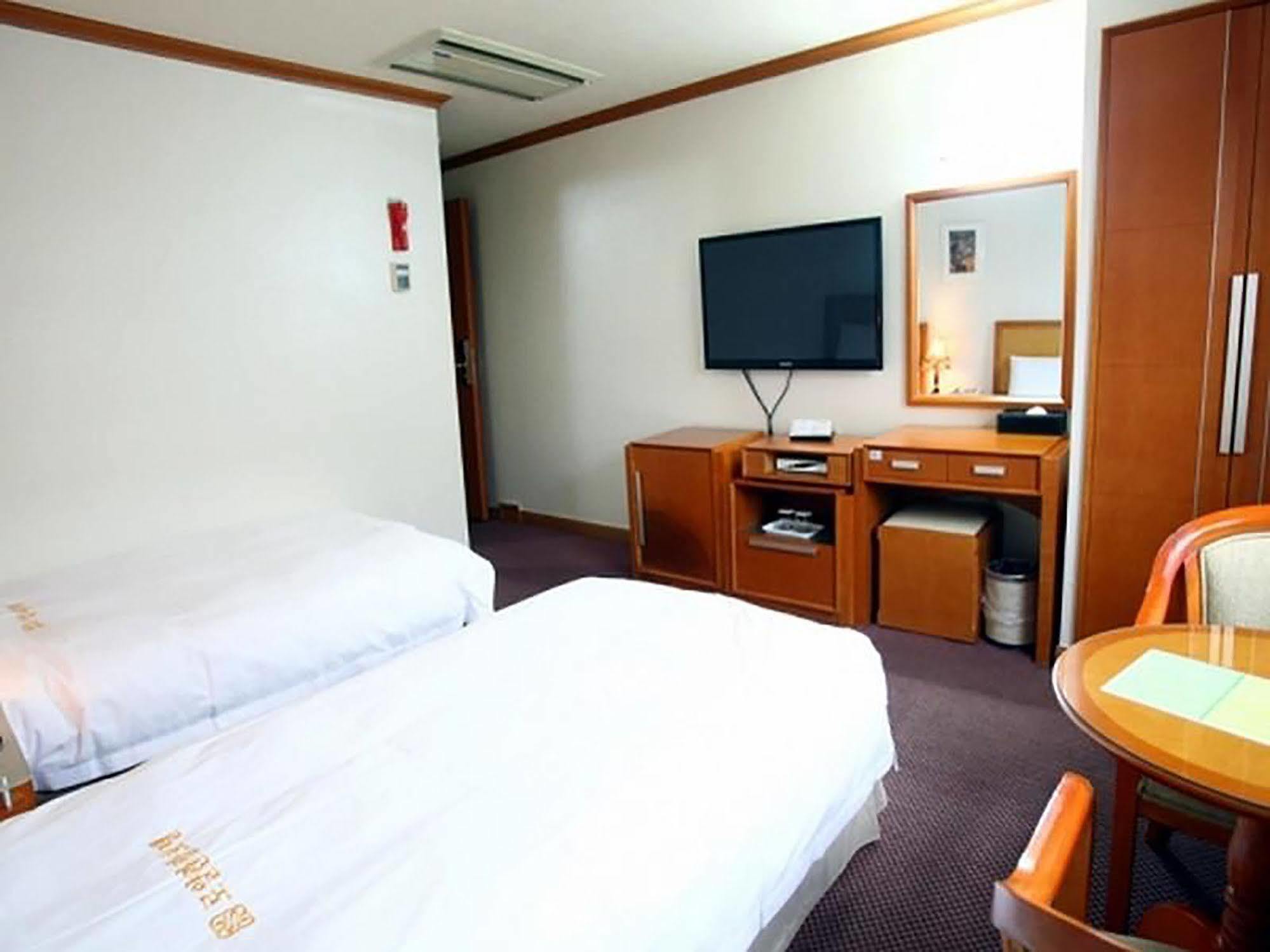 Suncheon Royal Tourist Hotel Zewnętrze zdjęcie