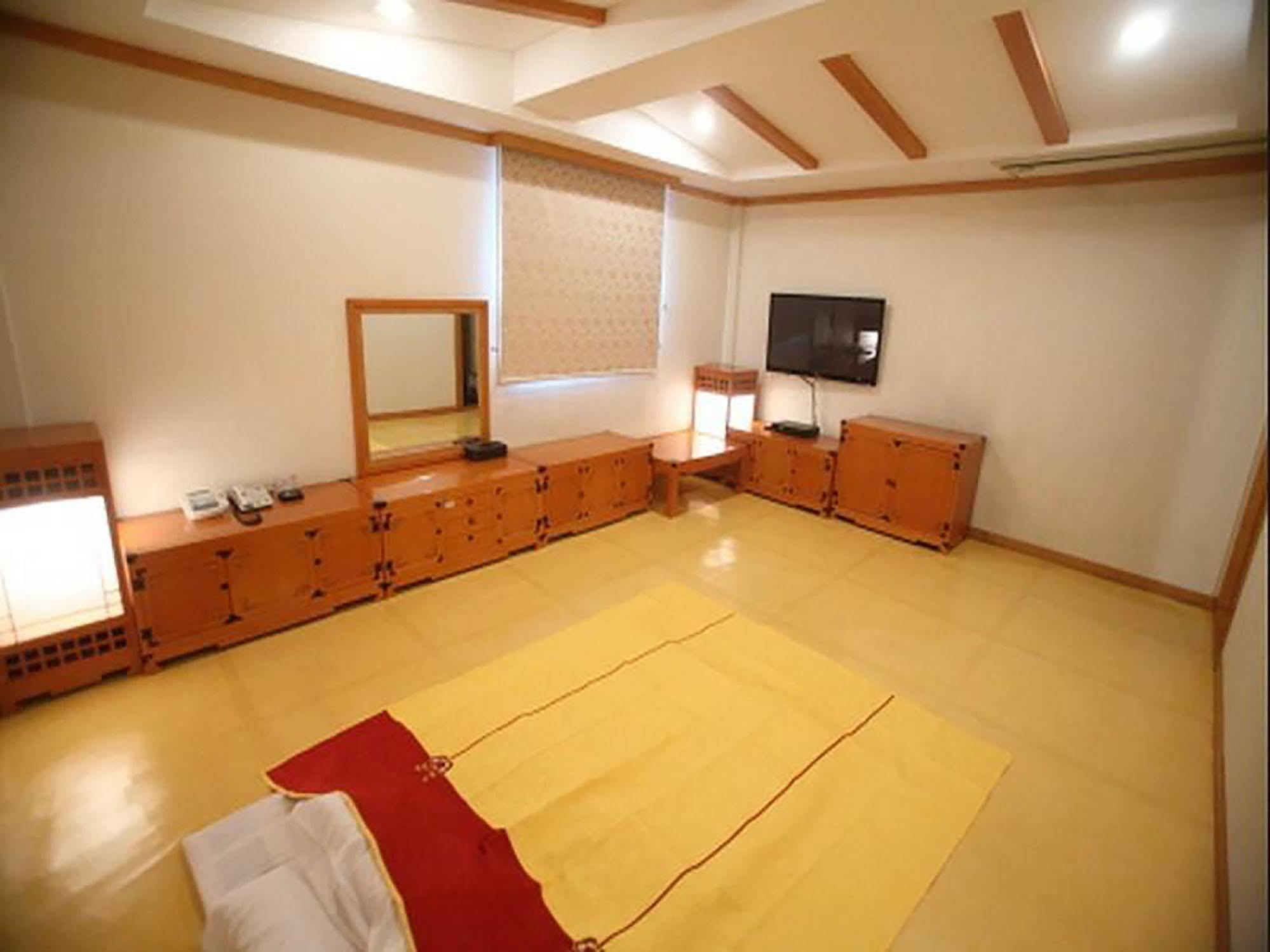 Suncheon Royal Tourist Hotel Zewnętrze zdjęcie
