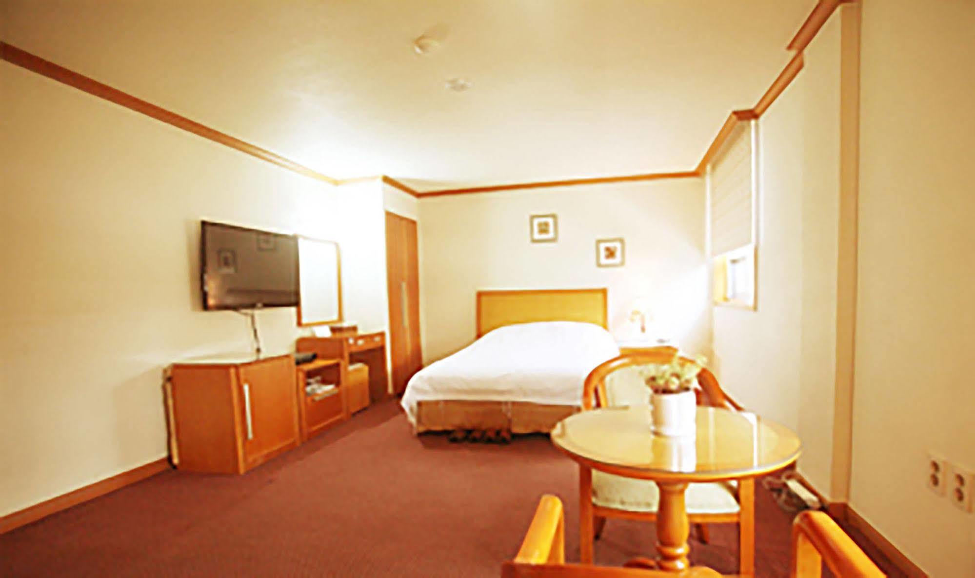 Suncheon Royal Tourist Hotel Zewnętrze zdjęcie